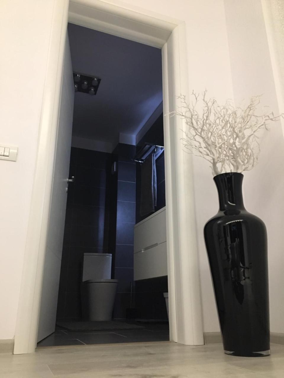 Studio Residence Militari M2 Bukares Bagian luar foto