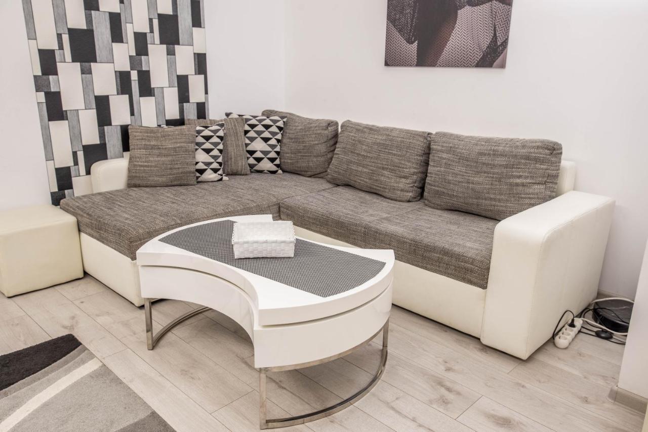 Studio Residence Militari M2 Bukares Bagian luar foto